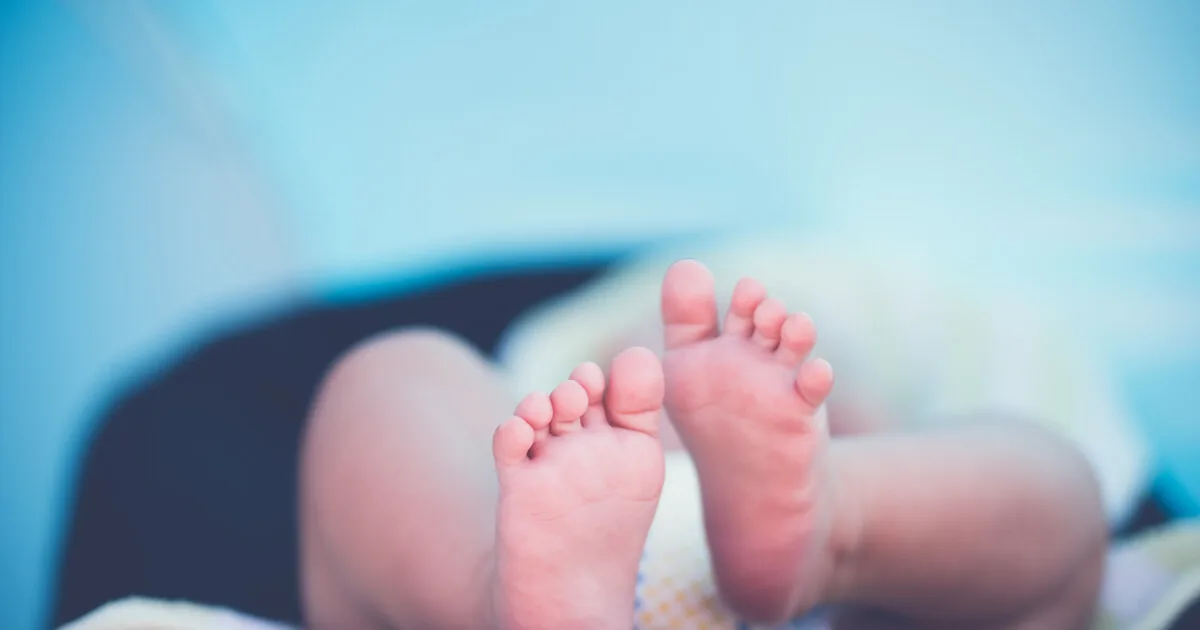 Névválasztás a babának: a nevek jelentése, eredete és névnapja